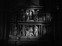 Reims, Cathedrale, Chapelle du Rosaire, Retable de la mort et de la Resurrection (2)